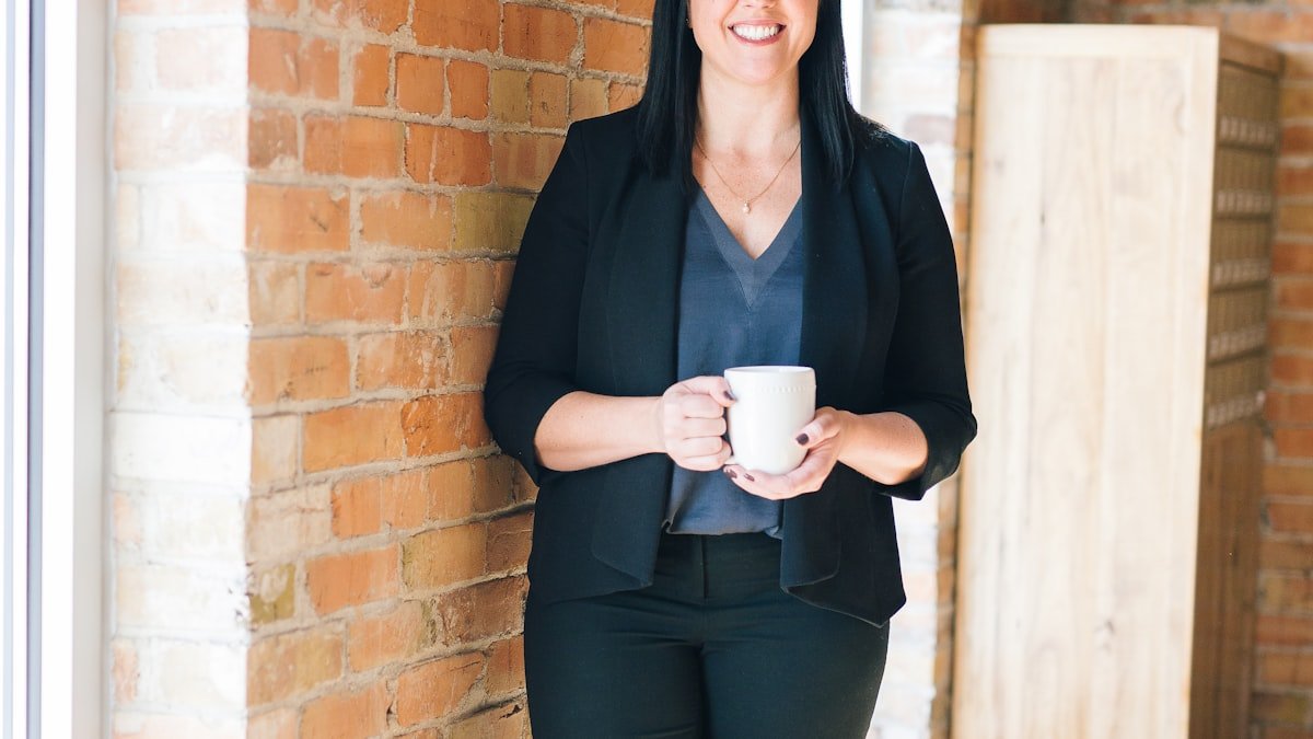 المغرب: الاحزاب السياسية على صفيح ساخن.. هذه مستجدات قرار الملك دعم الشباب اقل من 35 سنة للترشح كمستقلين